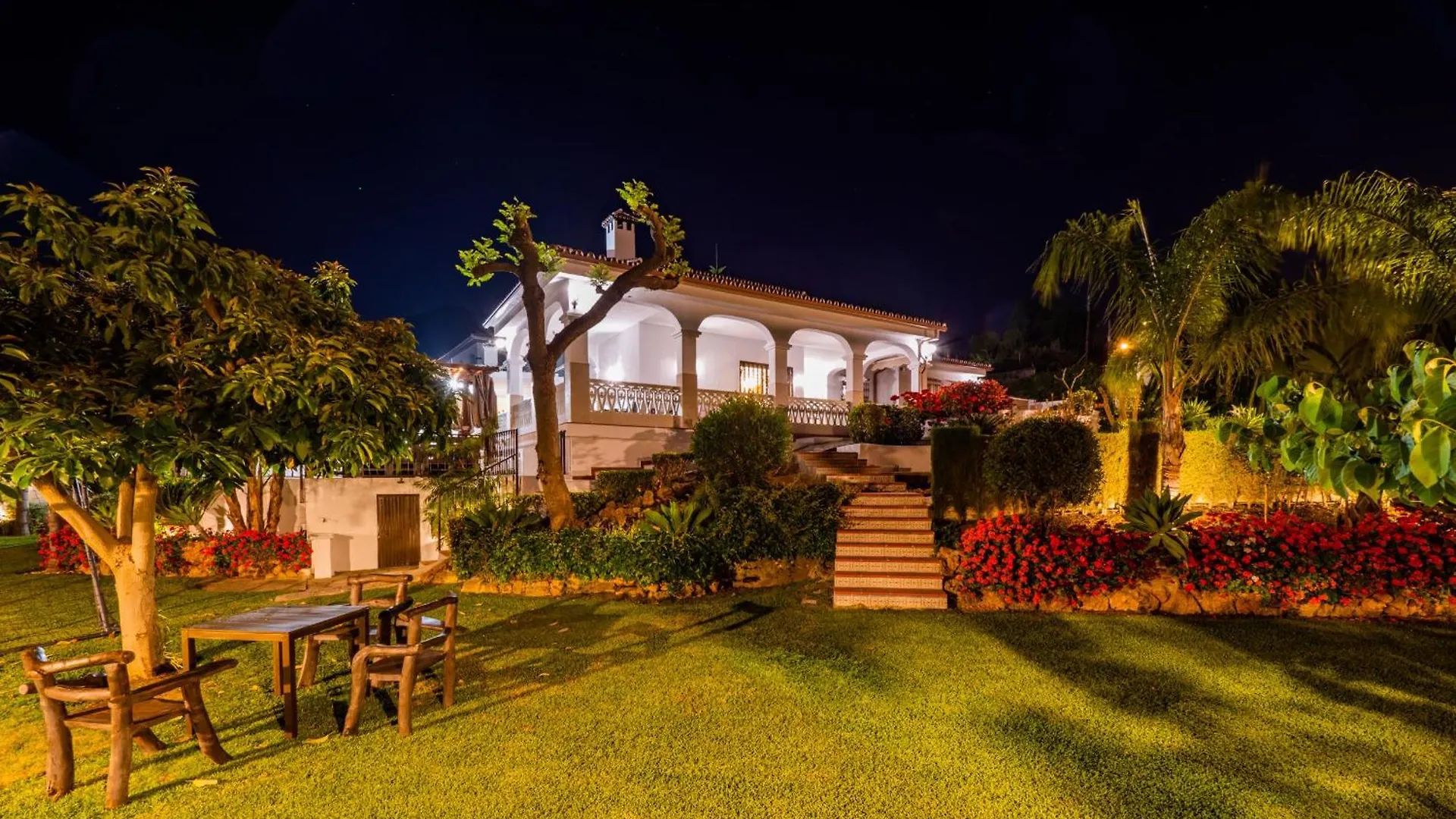 Cubo'S Villa Esmeralda Alhaurín el Grande Ισπανία